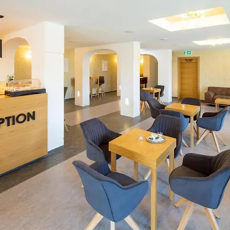 Eden Hotel Zeliezovce
