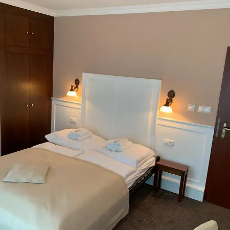 Eden Hotel