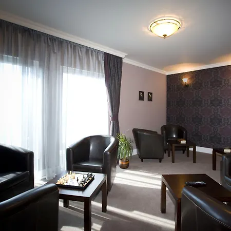 Hotel Eden Zeliezovce