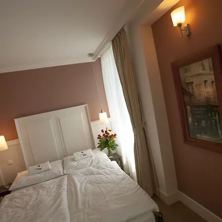 Eden Hotel Zeliezovce