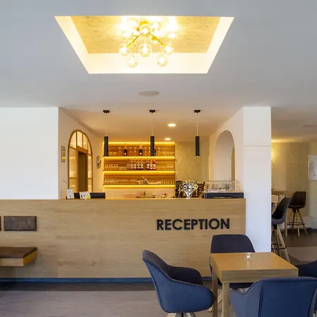 Eden Hotel Zeliezovce