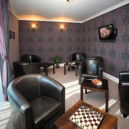 Eden Hotel