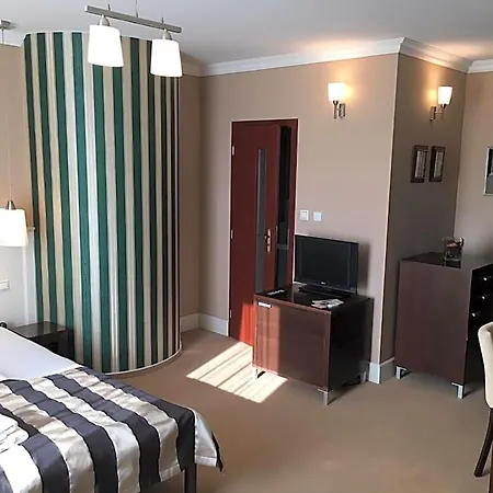 Eden Hotel Želiezovce