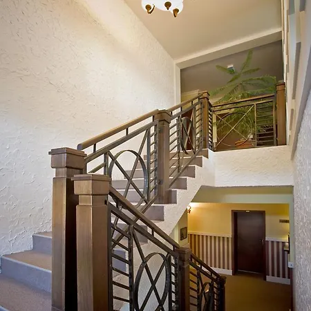 Hotel Eden 3*