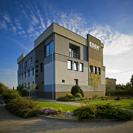 Eden Hotel 3*