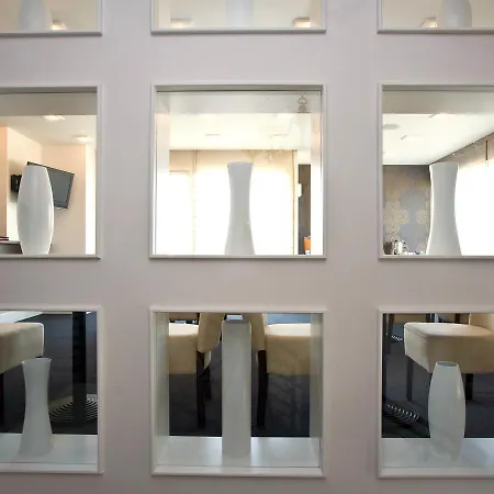 Eden Hotel 3*