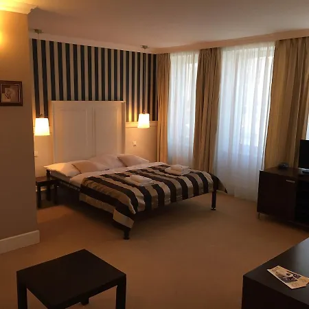 Eden Želiezovce