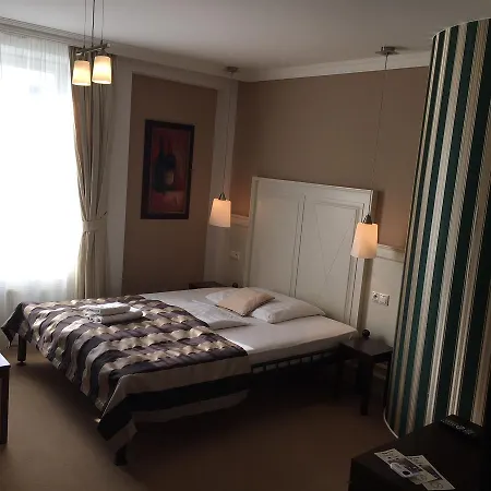 Eden Hotel 3*