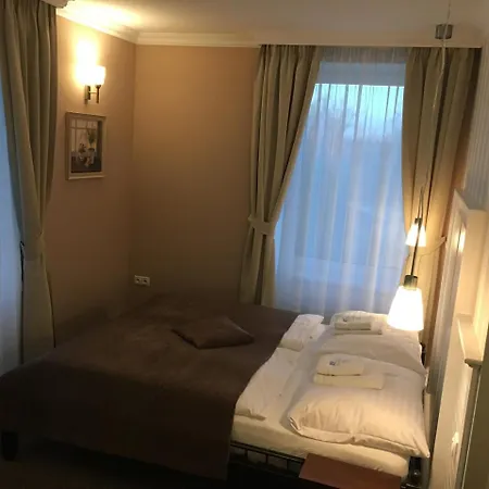 Eden Hotel 3*
